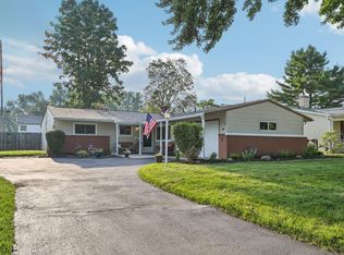 310 Rivers End Rd, Columbus, OH 43230