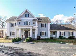 51 Middle River Rd, Danbury, CT 06811