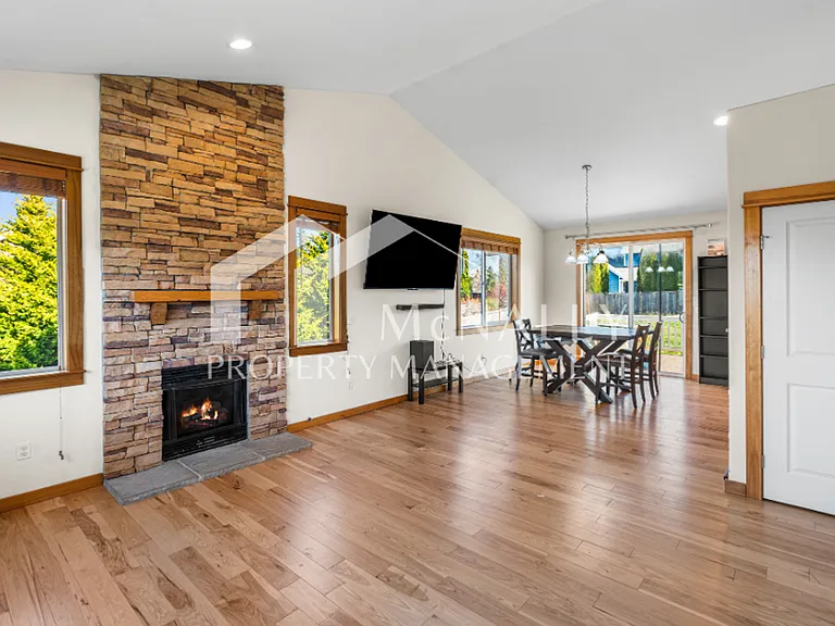 9723 Phillips Rd SE — Photo 11