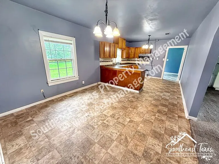 3255 Charles St — Photo 5