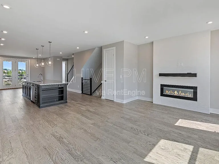 7234 Otley Dr — Photo 4