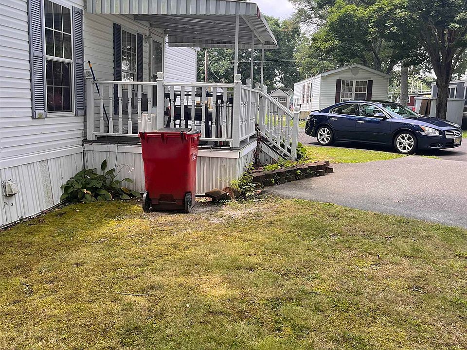 2nd image of 303 Oregon Ave