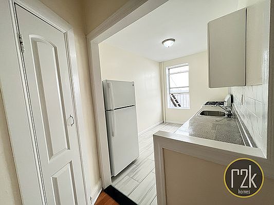 3rd image of 20-75 38th St #2B