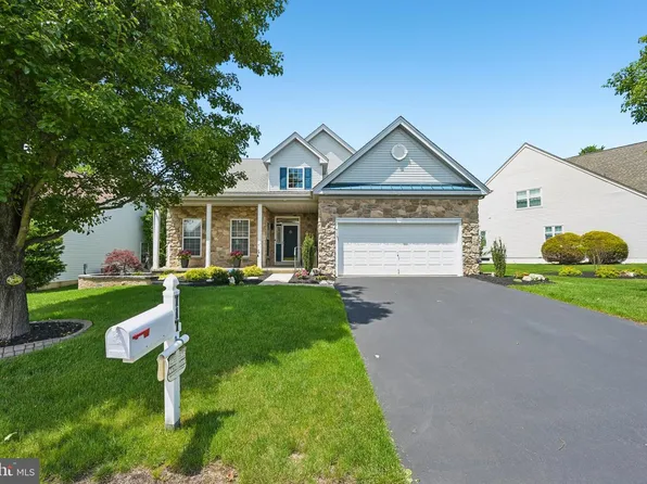 717 S Settlers Cir, Warrington, PA 18976