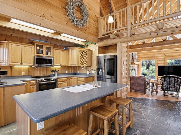 4th image of 10301 Mountain View Trl