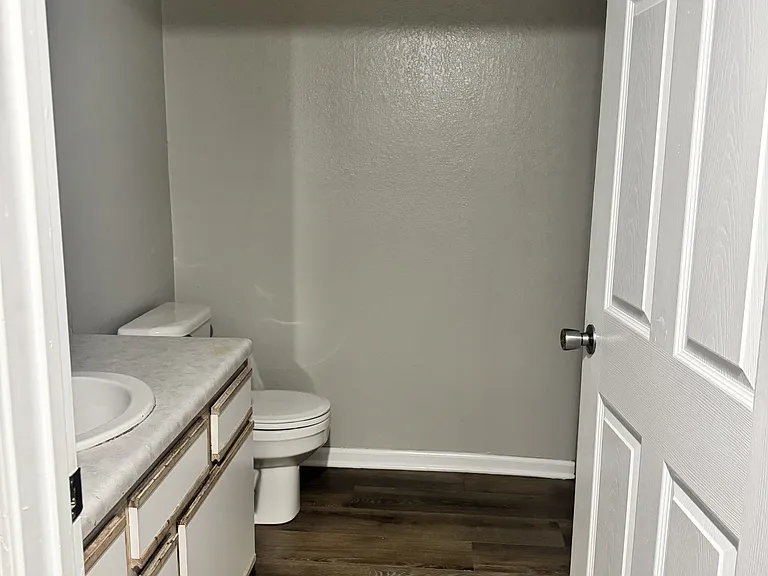 1350 Carlson Dr — Photo 19