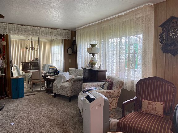 2nd image of 100 Clairmont Ave