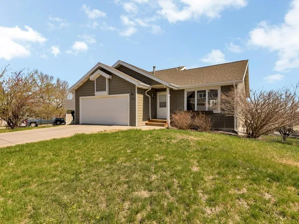 1116 Range View Cir, Rapid City, SD 57701