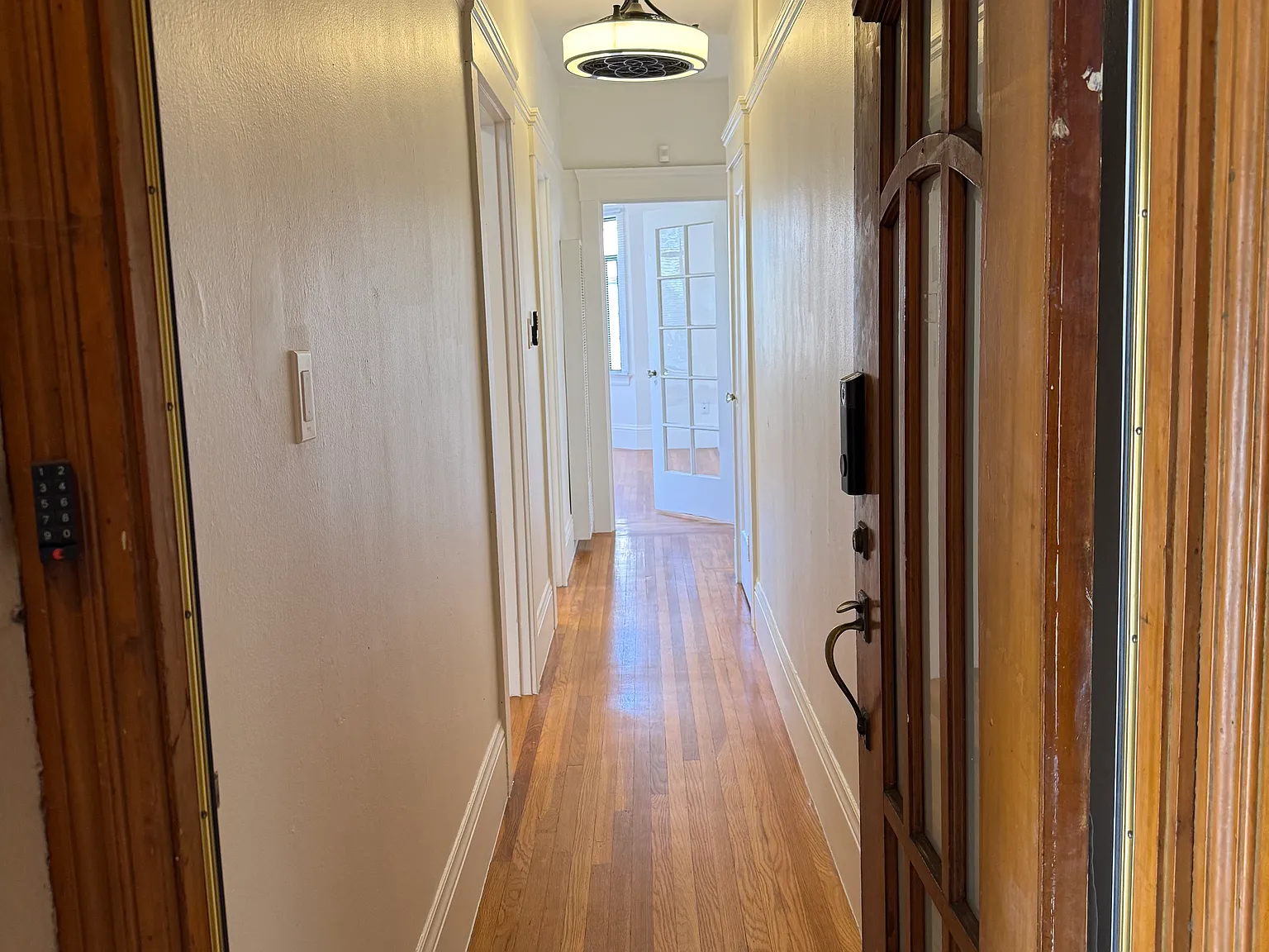 2 bed, 950 sqft, $4,900 — Photo 1