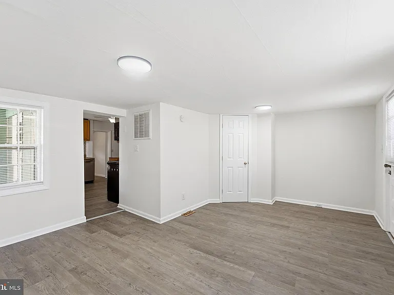 424 N Bentz St — Photo 8