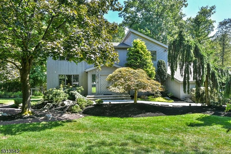1st image of 549 Frank Scott Ln