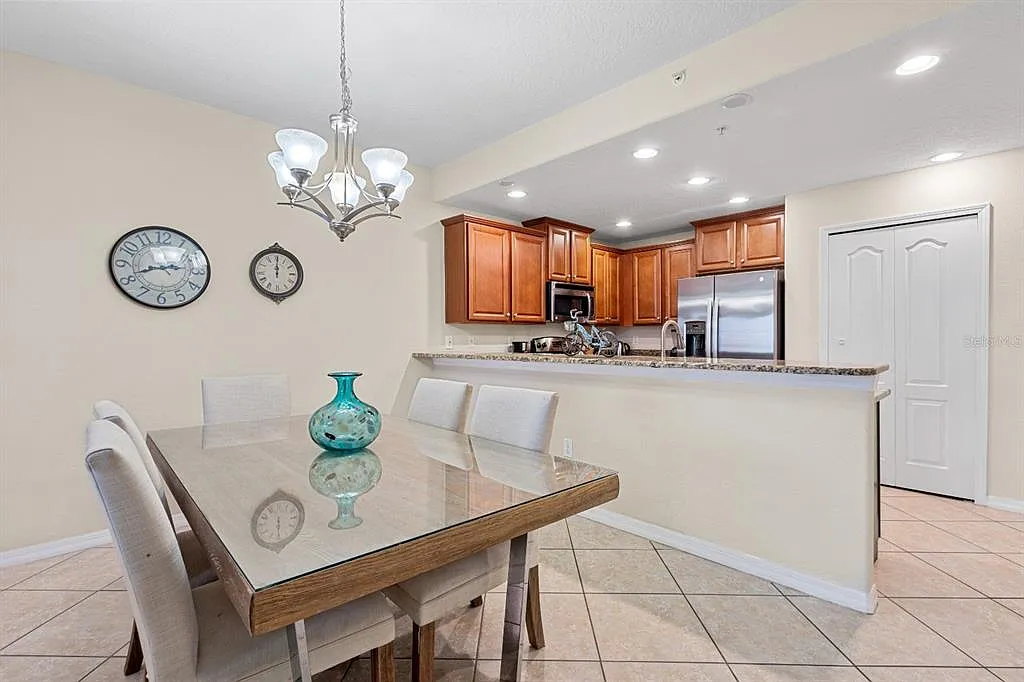 2 bed, 2.0 bath, 1409 sqft, $2,200 — Photo 3
