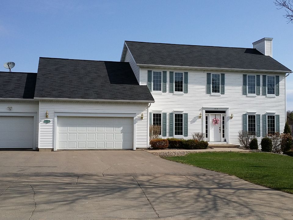 1st image of 1610 Marquardt Rd