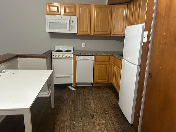 4th image of 1215 Pine St #5