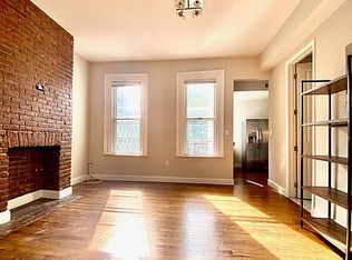 204 Jackson St #1, Brooklyn, NY 11211