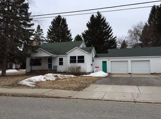 303 N Hazel Ave, Gaylord, MI 49735