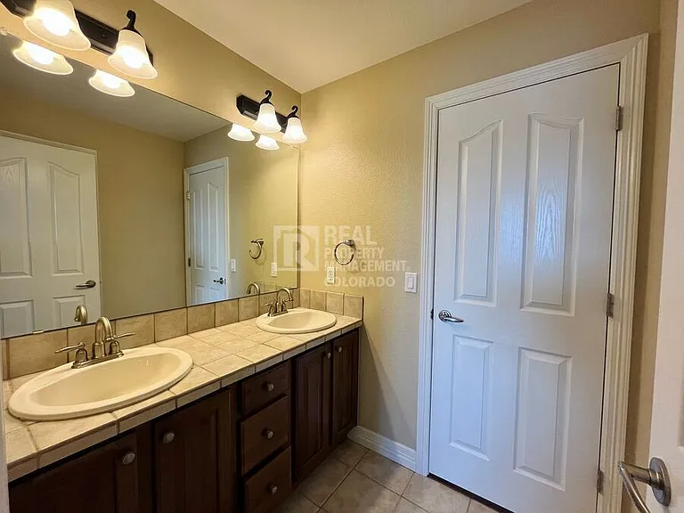 8099 S Country Club Pkwy — Photo 24