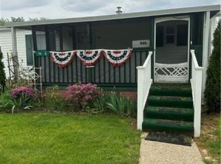 94 G St, Navarre, OH 44662