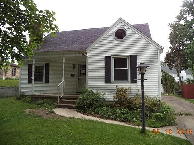 1st image of 711 Oakwood Ave
