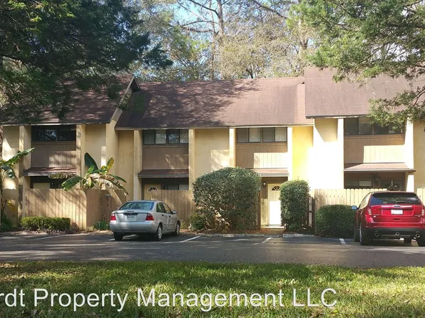 4122 NW 44th Dr, Gainesville, FL 32606