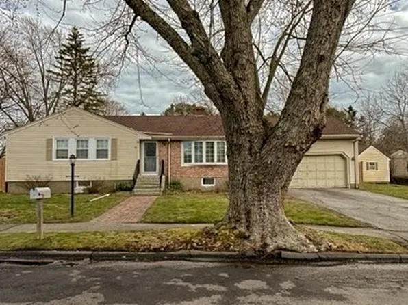 2 Prentiss Rd, Danvers, MA 01923