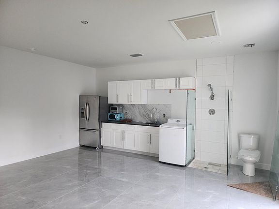 3rd image of 4807 30th Stsw