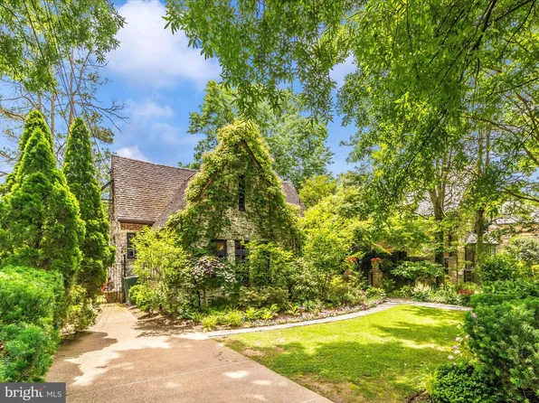 4532 Macomb St NW, Washington, DC 20016