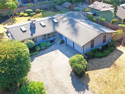 721 Deercliff Road NE, Bainbridge Island, WA, 98110