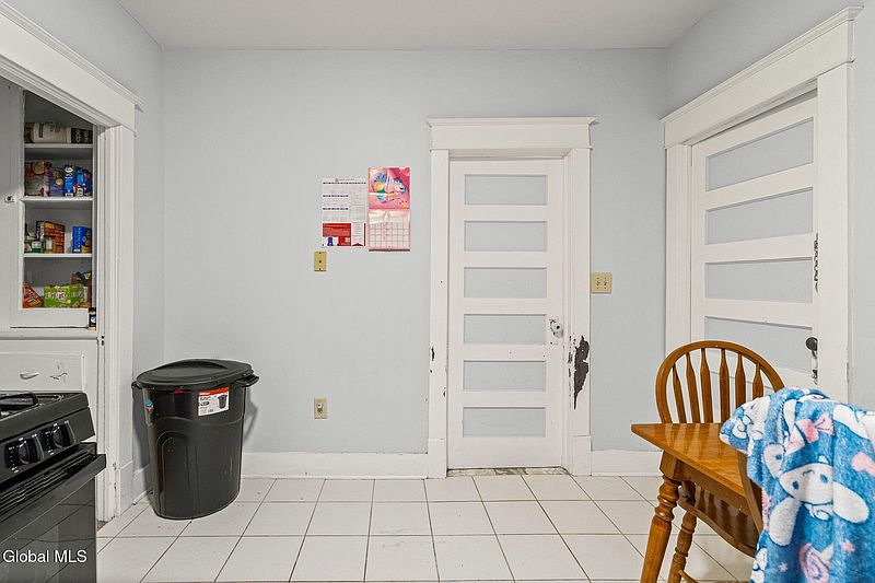 4th image of 154 Elmer Avenue