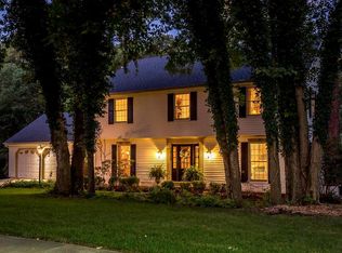 1826 Newburyport Rd, Chesterfield, MO 63005