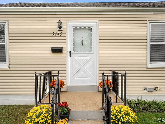 3rd image of 9446 Miriam Ave