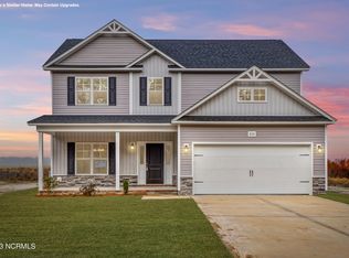 803 E Warner Ct, Hubert, NC 28539