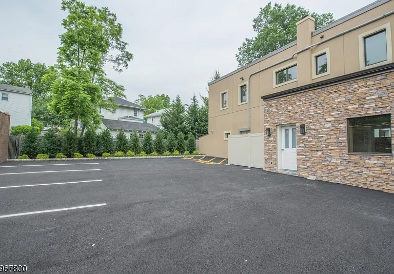 95 Bloomfield Ave #1 — Photo 9