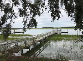 30 Landing Hill Rd, Saint Helena Island, SC 29920