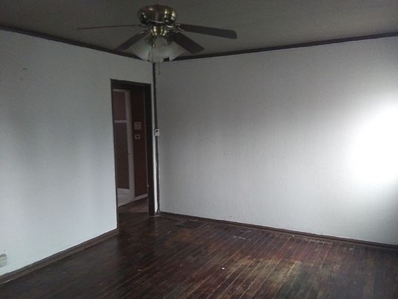 Additional Living Room