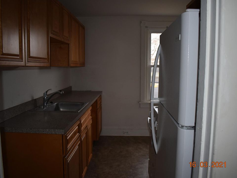 1st image of 16 N Woodward Ave #B