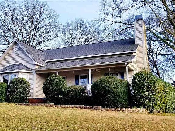 2nd image of 907 Wentworth Dr