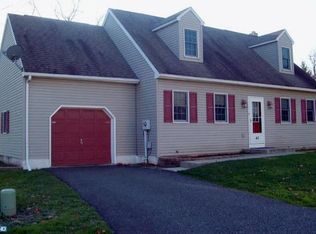 40 S 5th St, Bally, PA 19503