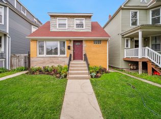 4114 W Cornelia Ave, Chicago, IL 60641