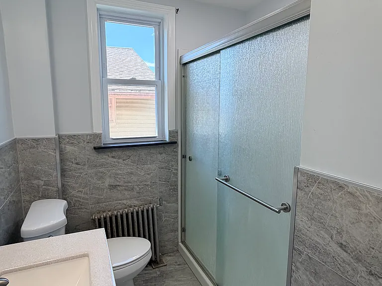 101 Grove St #2 — Photo 3