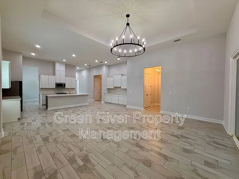 1818 Sandy Creek Pkwy — Photo 18