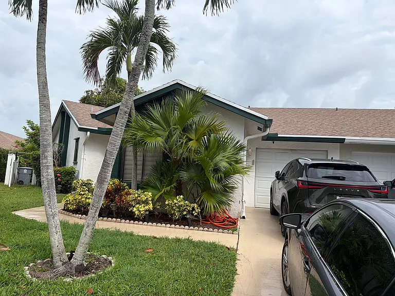 9727 Sunny Isles Cir — Photo 6