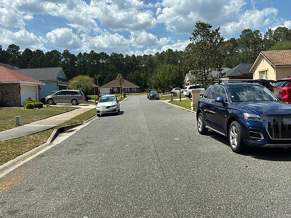 4th image of 8884 Hawkeye Cir