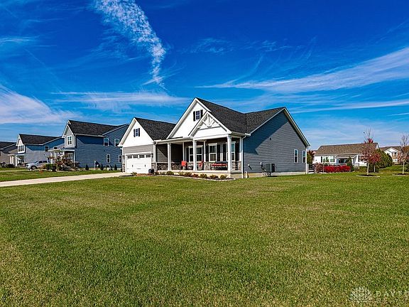 4th image of 6092 Coburg Dr