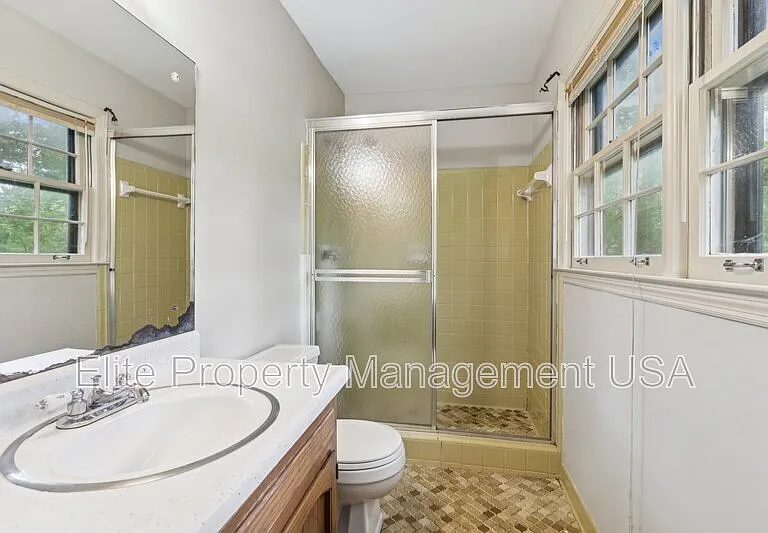 2600 Lantern Ln — Photo 11