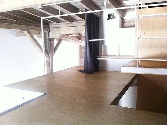 Rented by In Haus LLC | media 22