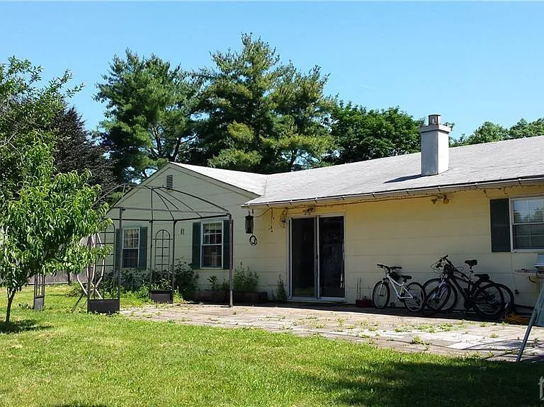 1 Tripplet Rd — Photo 21