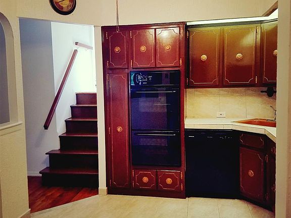 4th image of 7228 Avenue M #1