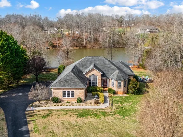 378 Tusculum Ln E, Amherst, VA 24521