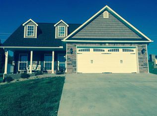 902 Parkside Ave, Morristown, TN 37814